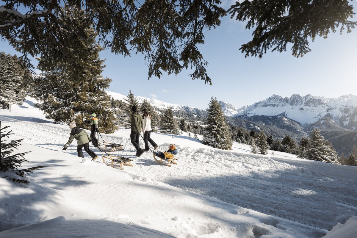 Arthouse PR tweet media