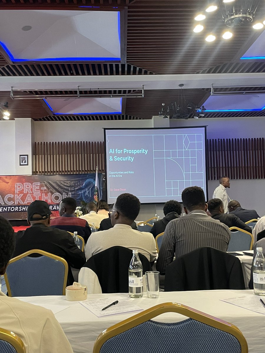 Sandrakimiring's tweet photo. At the Niru pre- hackathon mentorship 
#KenyaAiHackathon https://t.co/rZT7PP6rvj