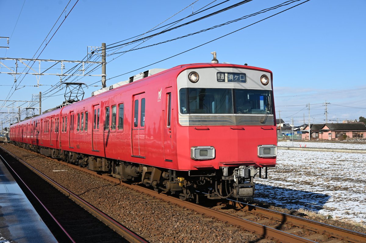 Mizunya333's tweet photo. 雪もかなり消えかけた午後おそく、運用終了が発表された鉄仮面こと6500系のトップバンバー6501Fが、普段と変わらないような活躍を見せてくれました。(2026.01.12 撮影・名古屋鉄道 名古屋本線 島氏永~国府宮) #名鉄 #6500系 #6501F https://t.co/Igzk3PUOed