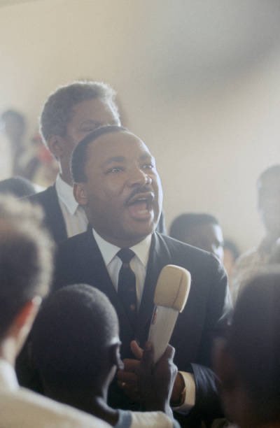 BerniceKing's tweet image. My father didn’t live, lead with courage, and die by state sanctioned assassination long ago and far away. 

This #MLKDay, I’m sharing these #MLKInColor photos of Daddy.  

Please share your thoughts. Are there any you’ve never seen before? Any that are particularly powerful or…