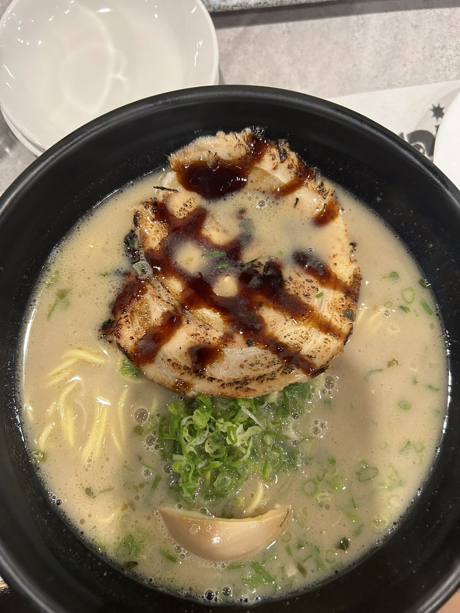 _AnNaBaNaNaaaaa's tweet image. Giving in to Japanese food cravings 🍜🍣🍱  #Nezu