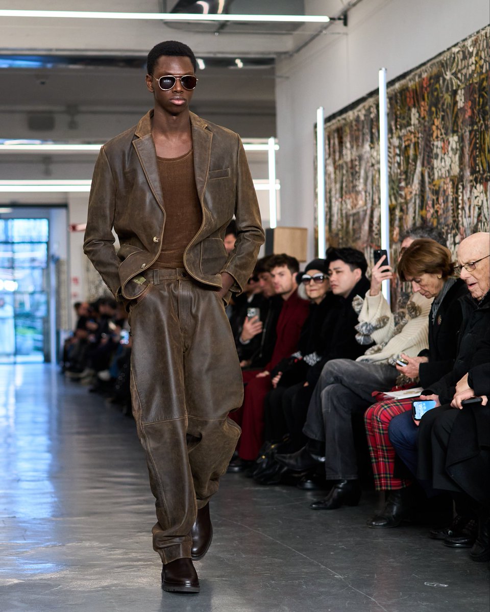 Milano Fashion Week tweet media