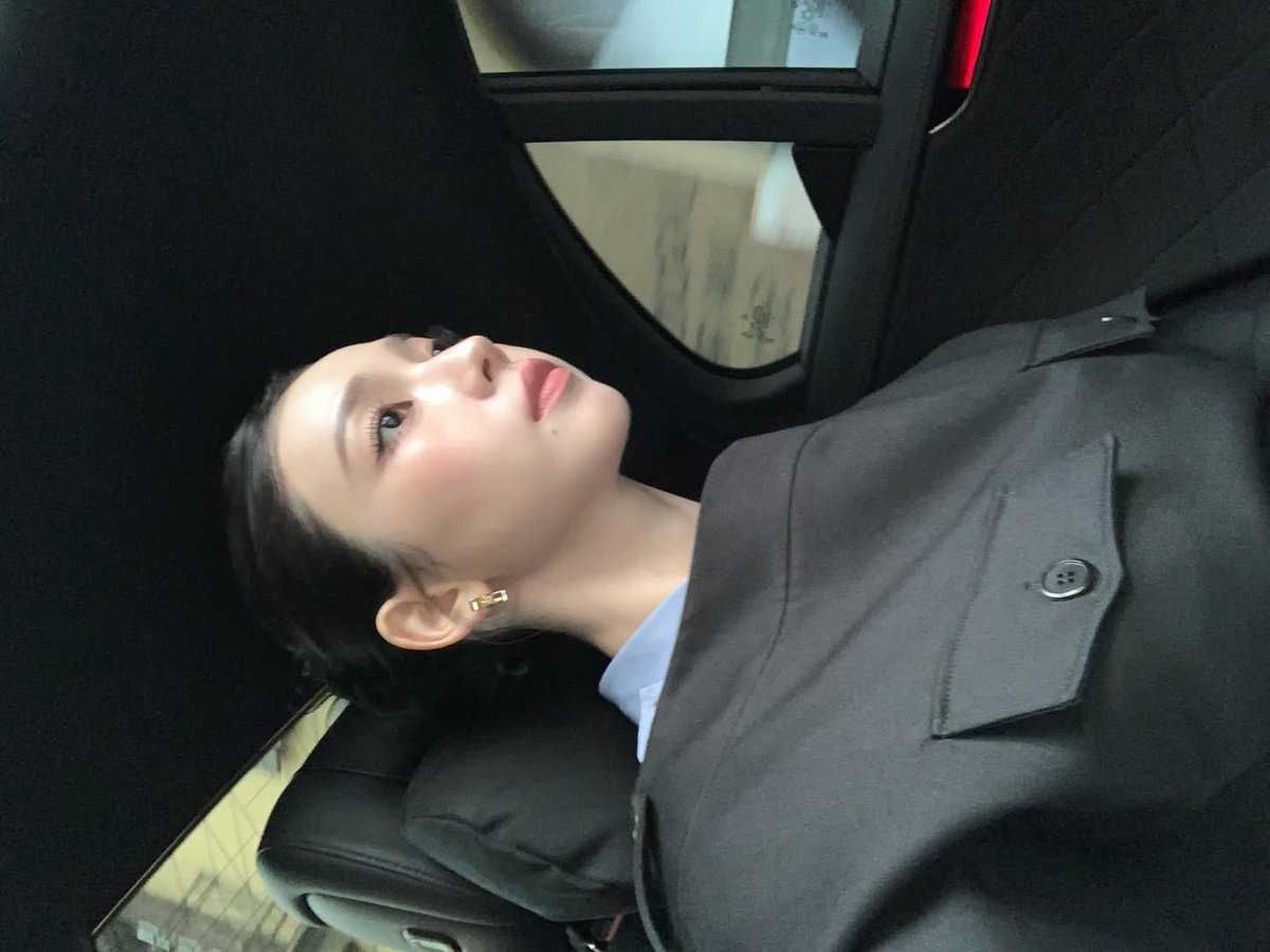 mydeepbluu's tweet image. 어떠한 권력