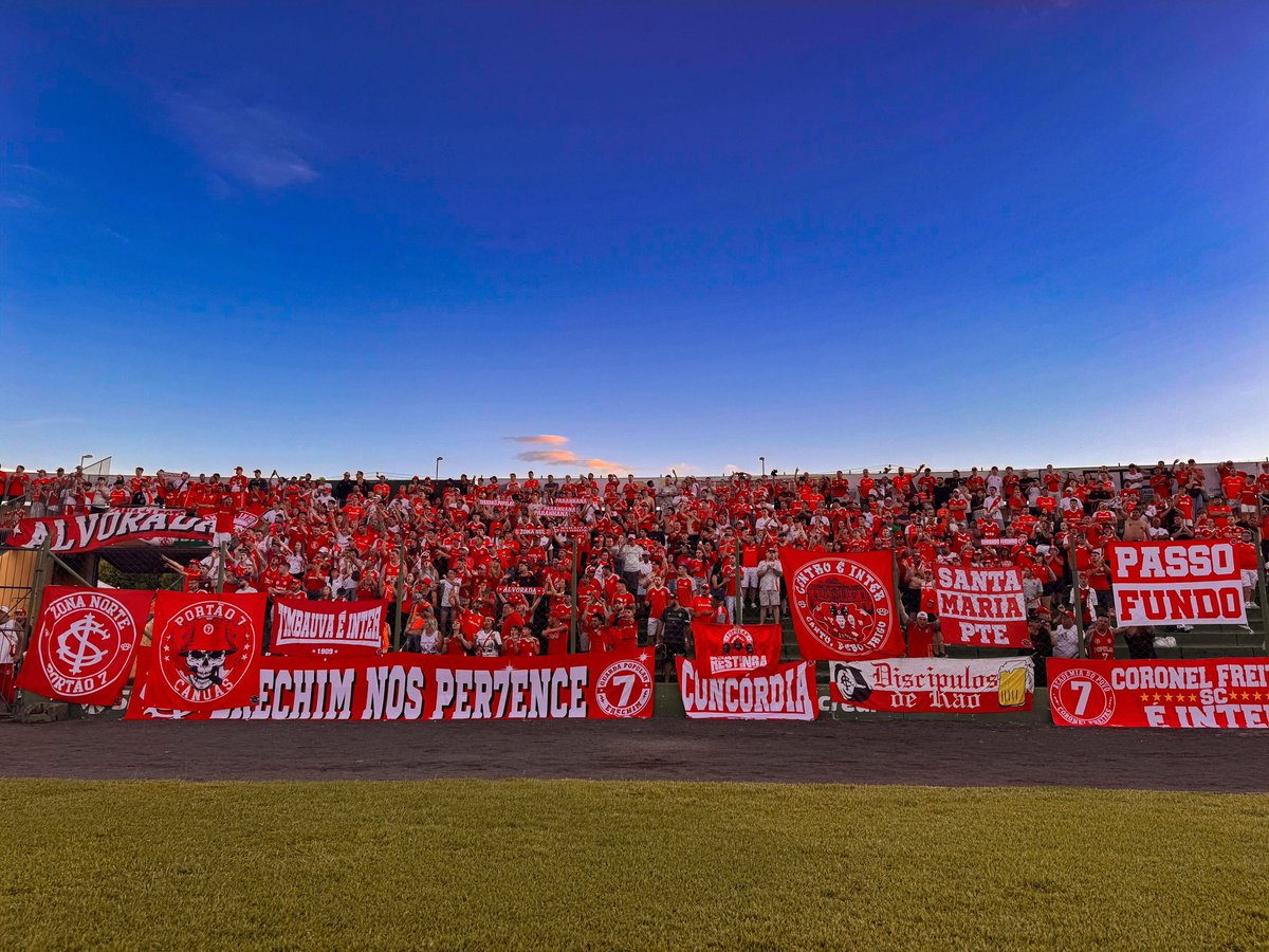 ColoradaTropa's tweet image. Bom dia Coloradagem. Clayton Sampaio não pode nem estar no banco de reservas...