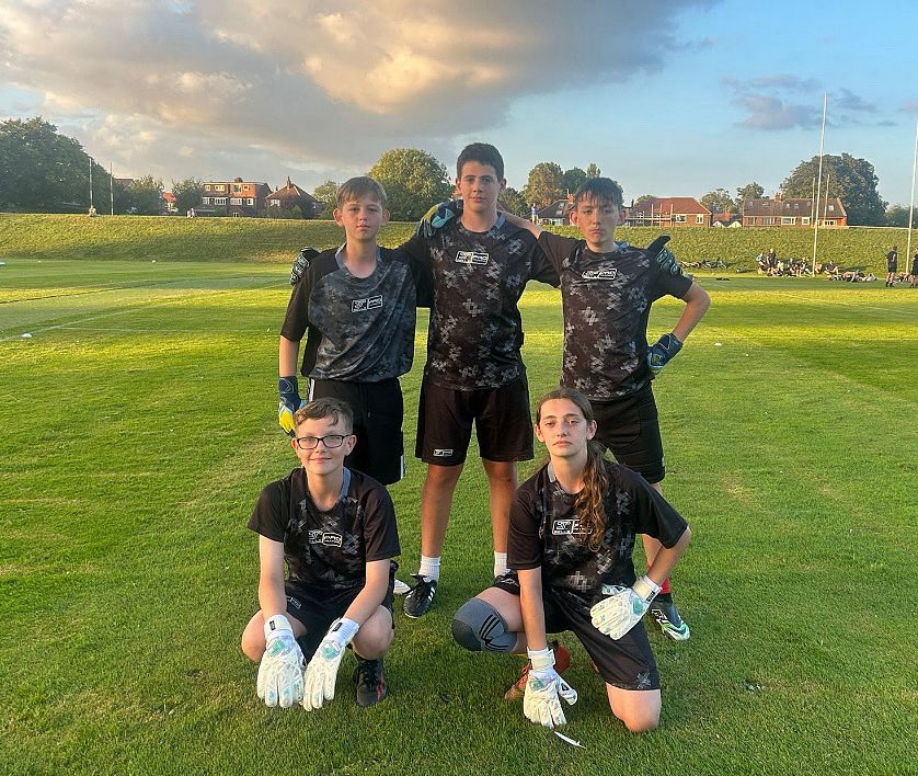 🧤⚽ TRY SELLS PRO TRAINING — FREE! ⚽🧤

✔️ First 2 sessions FREE
✔️ High-level goalkeeper coaching
✔️ A chance to see if it’s the right fit for your child

After the taster sessions, just email info@sellsprotraining.com to secure a place.

⚠️ Limited spaces available