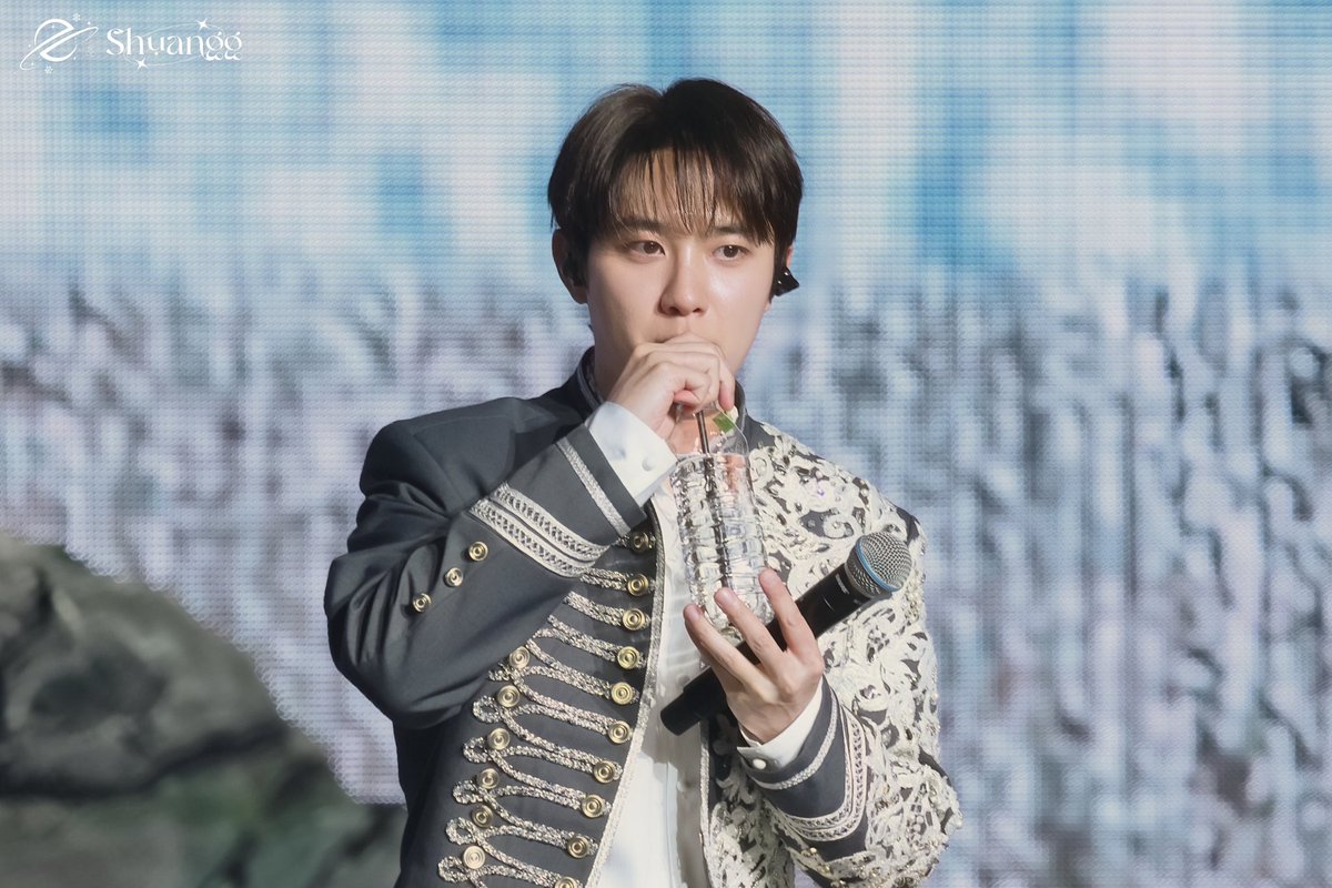 260119｜🐧🫧
#경수 #디오 #도경수 #KYUNGSOO #DO 
#Dohkyungsoo  #都暻秀 #ド・ギョンス
#EXO #엑소 #weareoneEXO
#REVERXE #EXO_Crown 
<a href="/weareoneEXO/">EXO</a>