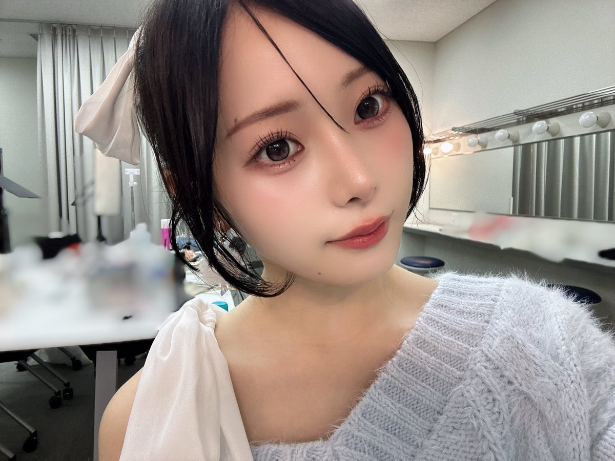 おやもーこ🛌🍑 今日も一日おつかれさま♡ #たかねこ #高嶺のなでしこ