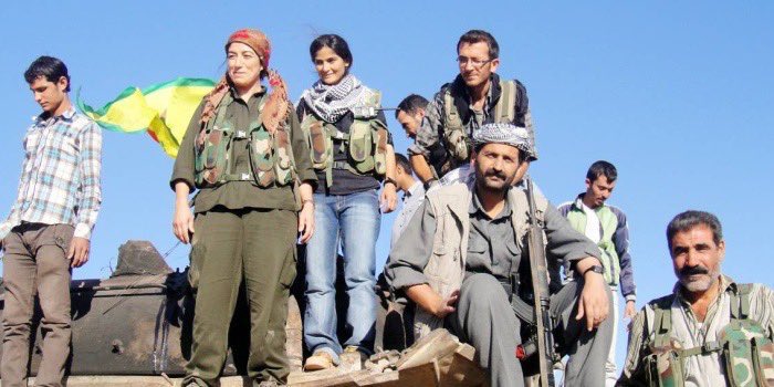 BMawa91544's tweet photo. Kobane onurdur ne olacaksa olsun. Artık ip koptu herkes direnişe geçmelidir. #RojavadaKatliamvar https://t.co/9zT3vLT3Q8