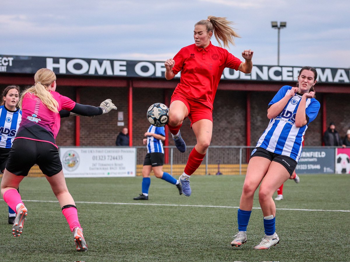 Lydia & Nick tweet media