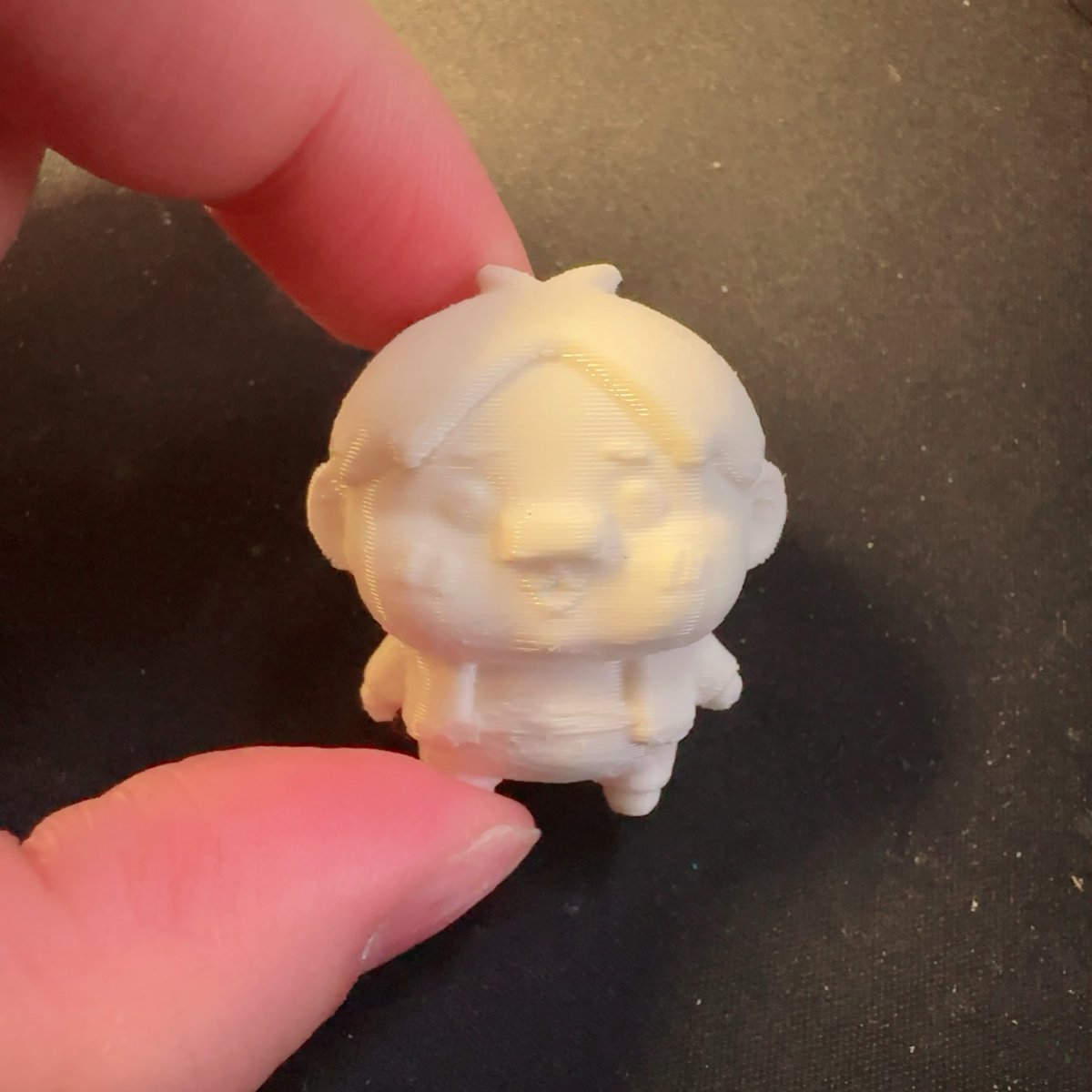 ランド tweet media