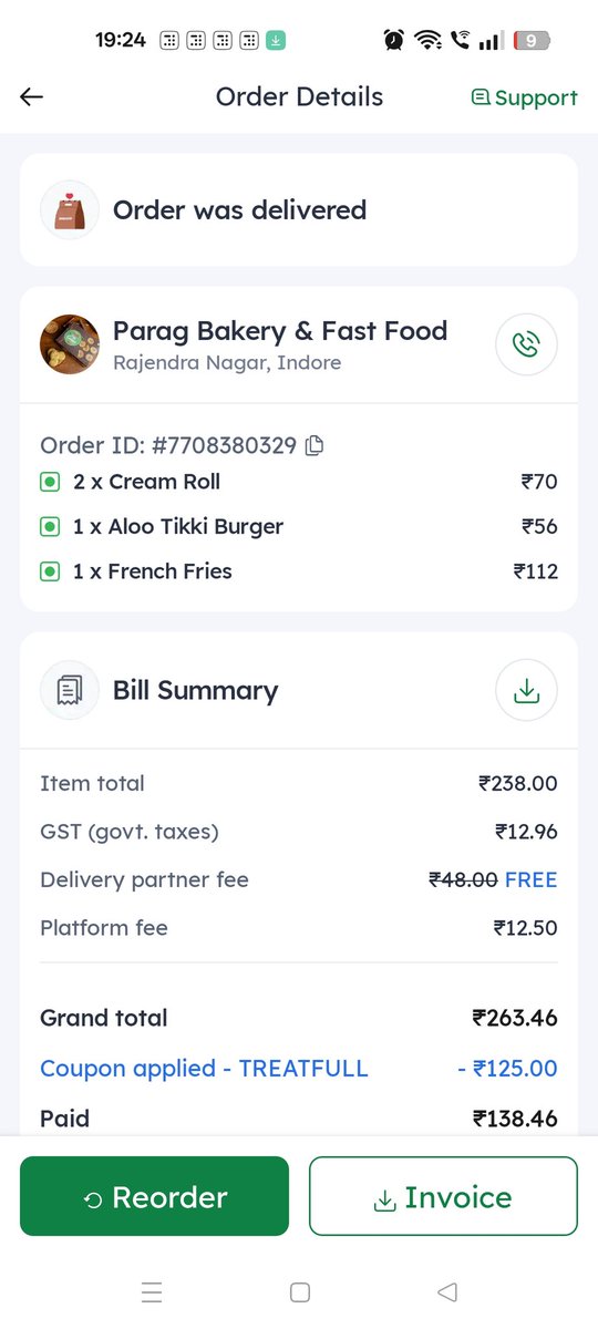 anku1507's tweet photo. @zomato I ordered to cream roll there is there is fungus and there is no option for reporting and you're giving me back 10 rupees what will I be to will do when that price of cream roll was 25 you charge 35 very bad behaviour https://t.co/zjlhhUW0tC