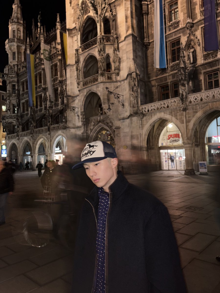 P1H_members's tweet image. Thanks München!!! See you again:)✨

#P1Harmony #JIUNG