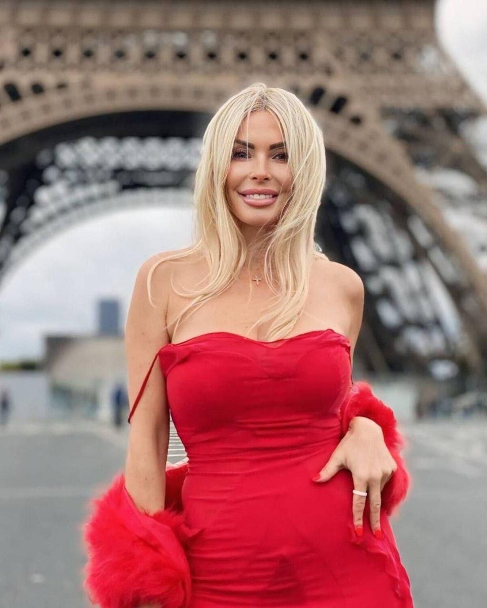 Meet Viktoria, 45 🇫🇷
Designer from Cannes. Elegant, warm, and sincere.
She values honesty, laughter, deep talks &amp; real connection — not rush or status.
✨ Discover Viktoria on ussr-star.com/profile.php?ID…