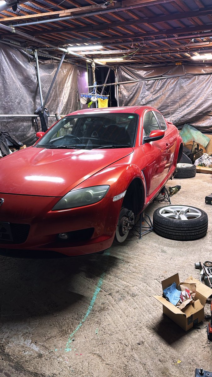 ダニー tweet media