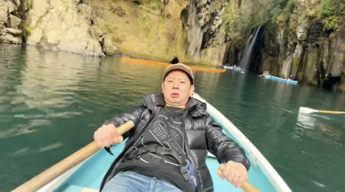 Zzz_dmsk's tweet photo. 高千穂峡すごく癒された(՞ ܸ.ˬ.ܸ՞)”
#宮崎 #新婚旅行 https://t.co/68bjlTi22B