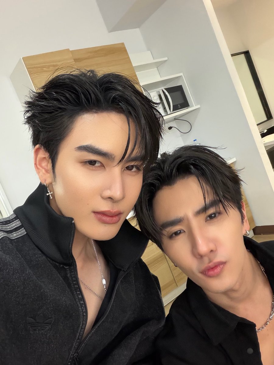 perthppe's tweet image. 🤟🏻🤟🏻🖤
 #MeAndTheeSeriesFinalEP