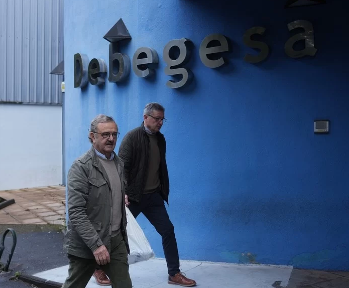 Fernando Vidarte deja de ser administrador único de Aspe y Bainet monopoliza la pelota mano naiz.eus/eu/info/notici…
✍️ <a href="/Arnaitz10/">Arnaitz Gorriti Barruetabeña</a>