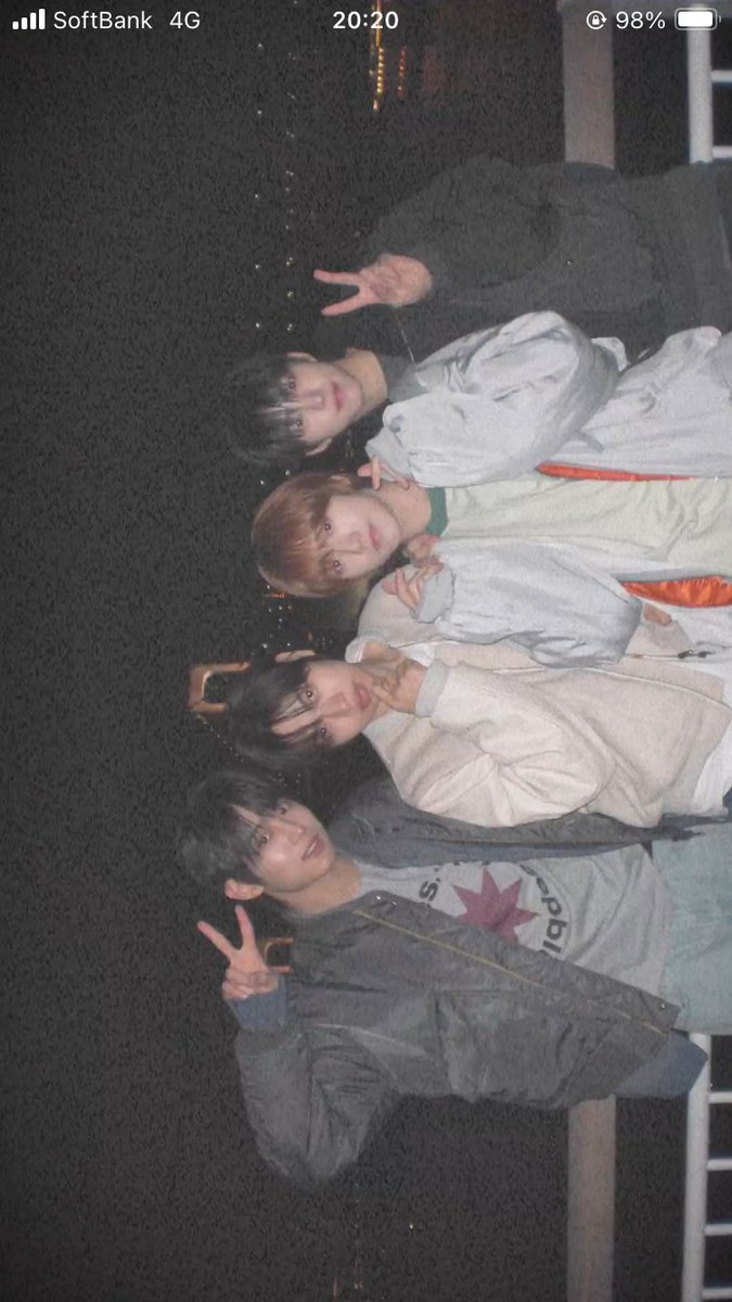 유찬 뿅뿅이.⋆𝜗𝜚 tweet media