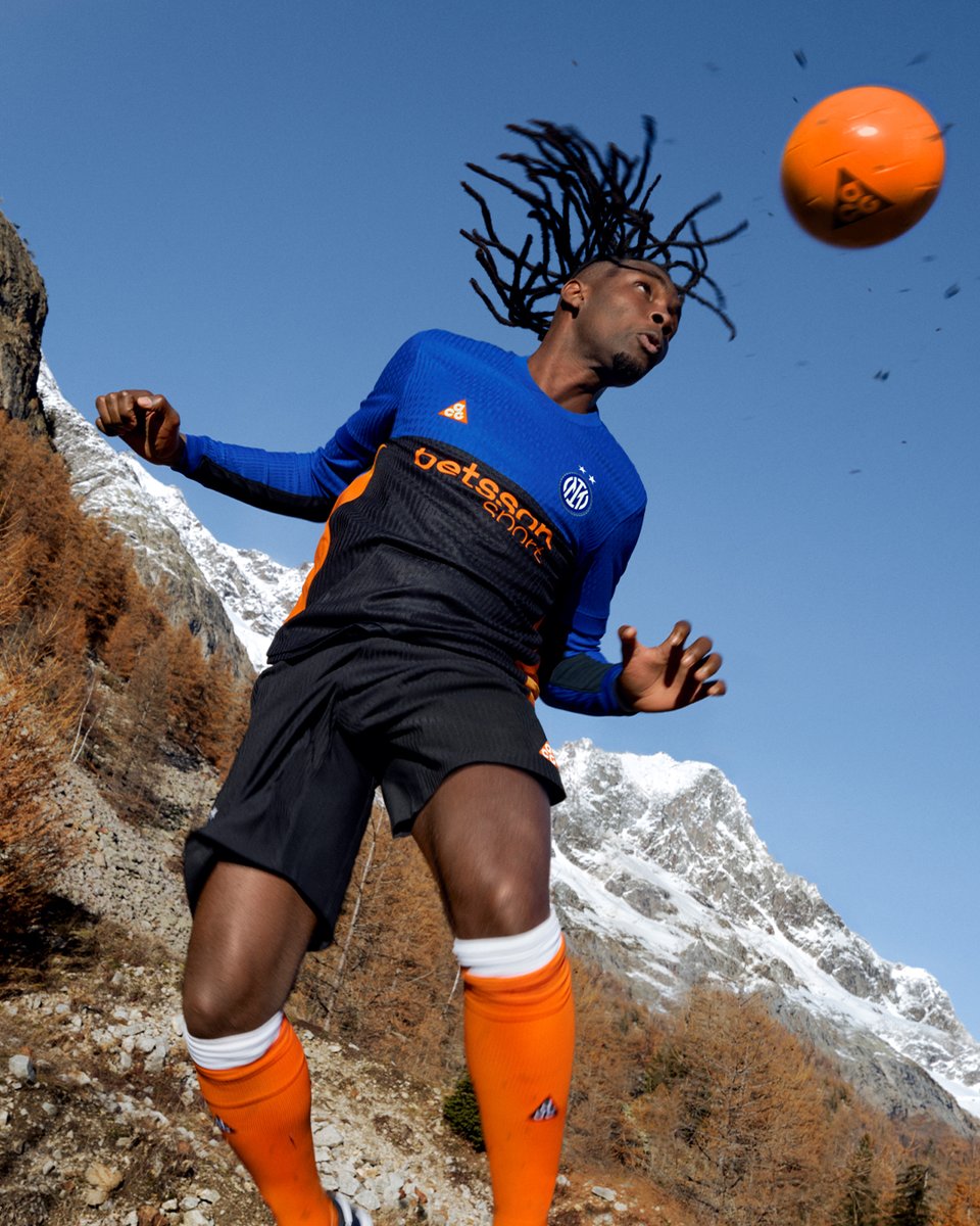 Modern Notoriety tweet media