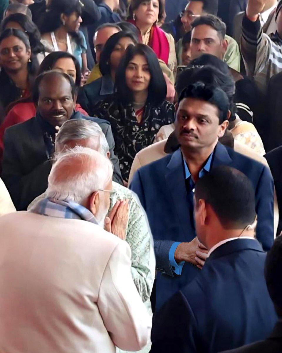 TJSrinivasaraj's tweet photo. The most memorable Pongal celebration with Hon’ble Prime Minister of India, Shri Narendra Modi, at Delhi A proud moment celebrating Tamil culture and traditions at the national capital https://t.co/szkAdppdRB