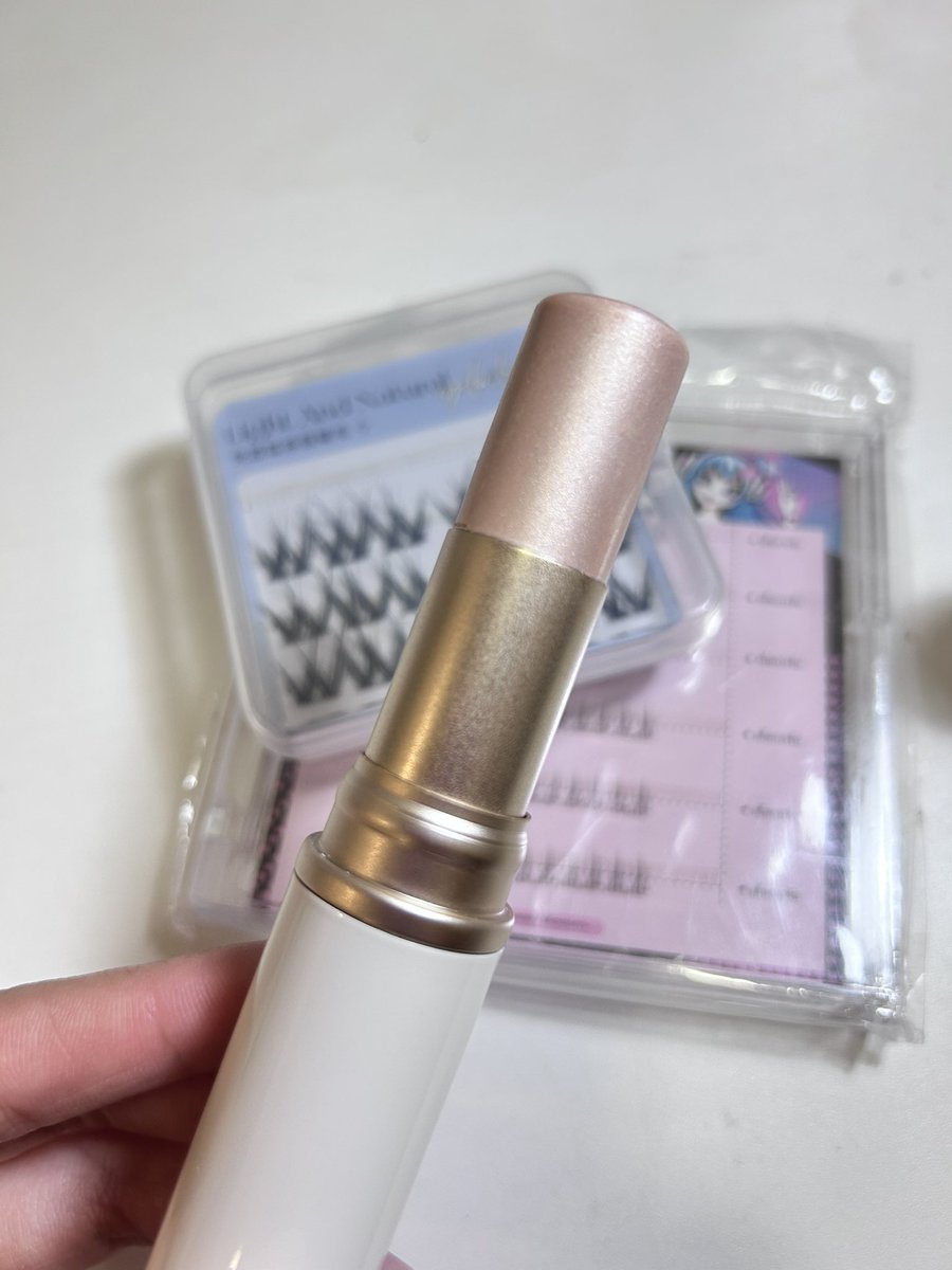 ส่งต่อ Hince highlight blam เหลือ ~ 80% สี light ผิวเป็นแก้วเป็นแสง สวยมากก

ส่งต่อ 390฿
🎀ส่งฟรีค่ะ แถมขนตาปลอม

#ส่งต่อคสอ #คสอมือสอง