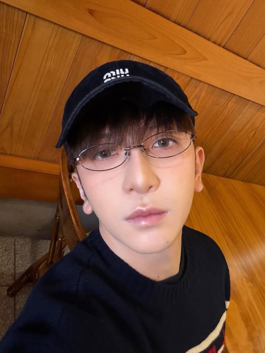 Boss Lo’s high-class face😌
Even with no smile, no expression🫢😁
Still love it loads😍♥️

🔗: instagram.com/p/DTptMjhjzQl/

#盧瀚霆 #ansonlo #ansonlo盧瀚霆 #教主  #allaallalololo