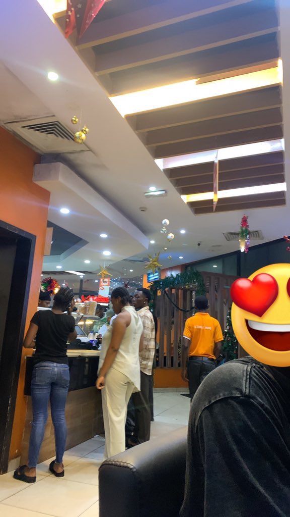 shootfordstars's tweet image. 