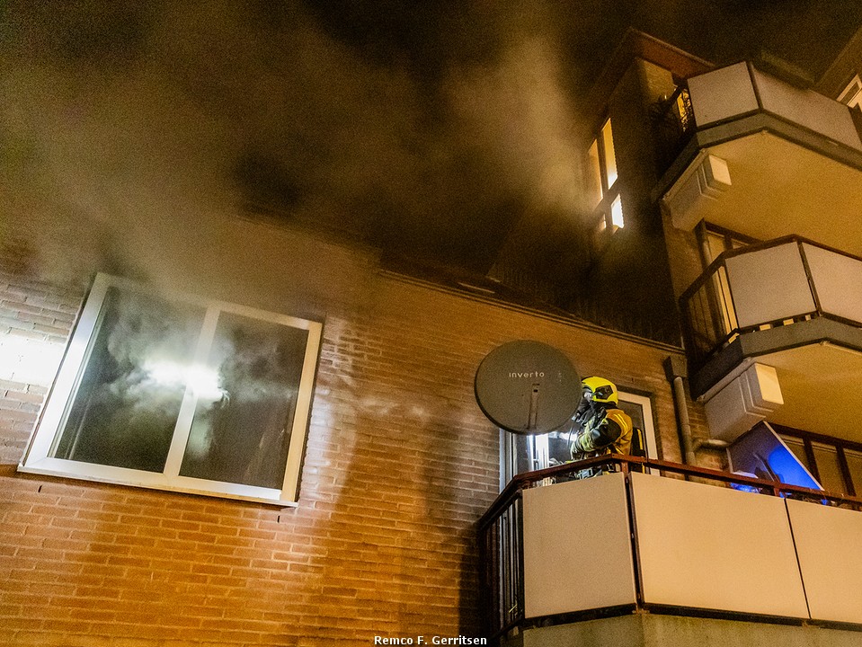 Woningbrand aan de Robaarstraat in Gouda
