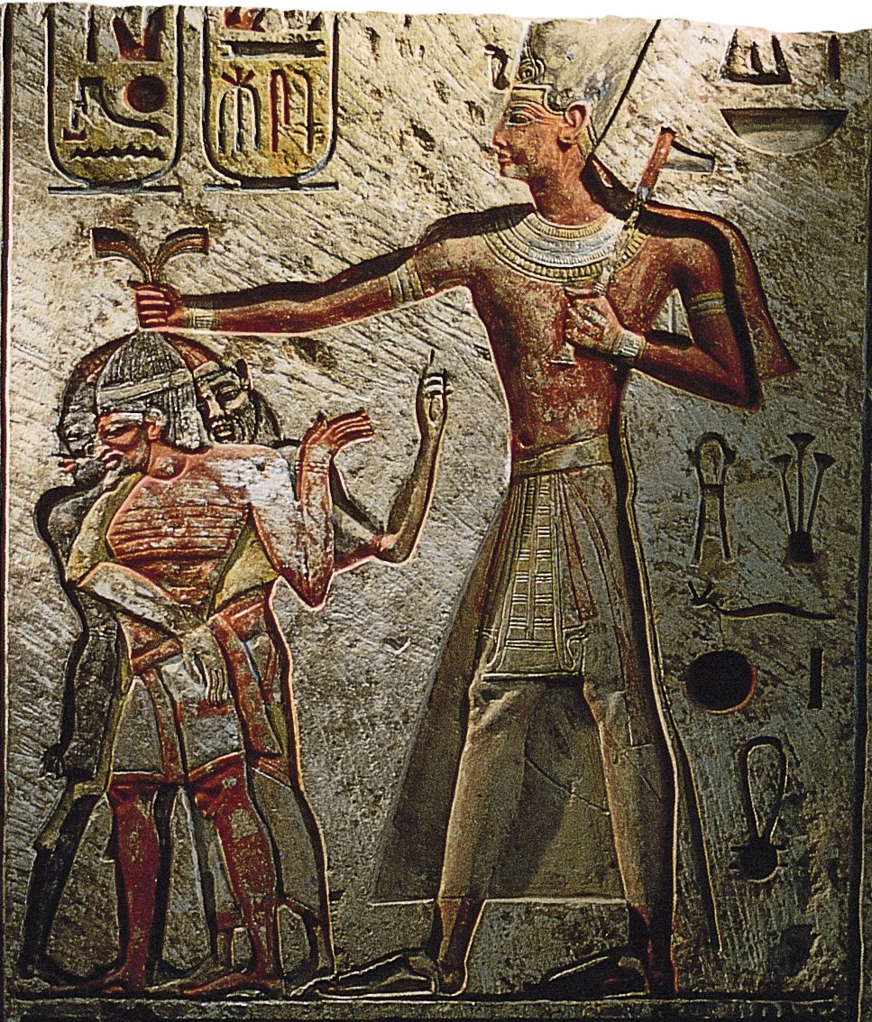 Chinchillaking3's tweet photo. @Just_tired2 @FetucineAIfredo @YouknowTheguy3 @DelusionPosting Ramses II sieht nicht sehr schwarz aus… https://t.co/ZUNxM8Vavf