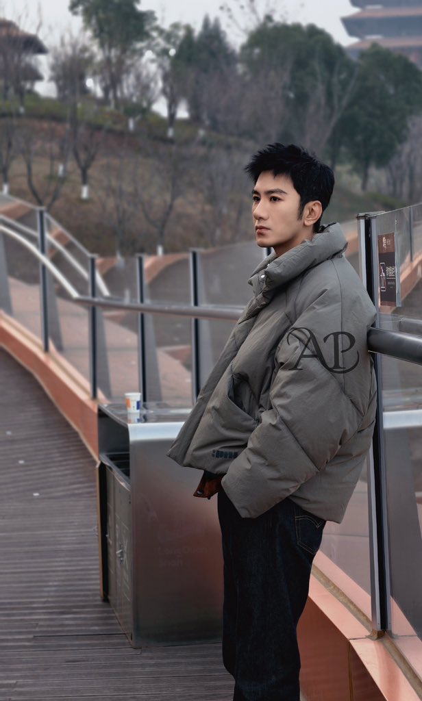 AMPiiz3e's tweet photo. 🩶🐺
#Rebirthofthegate
#XiaoShunyao #เซียวซุ่นเหยา
#肖顺尧 https://t.co/nufMF1z7zj