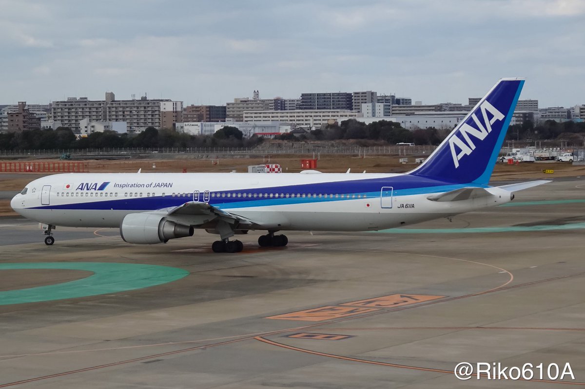 Blue751A's tweet image. JA611A
昨年秋の海外整備でGEのロゴが消されたみたいだな