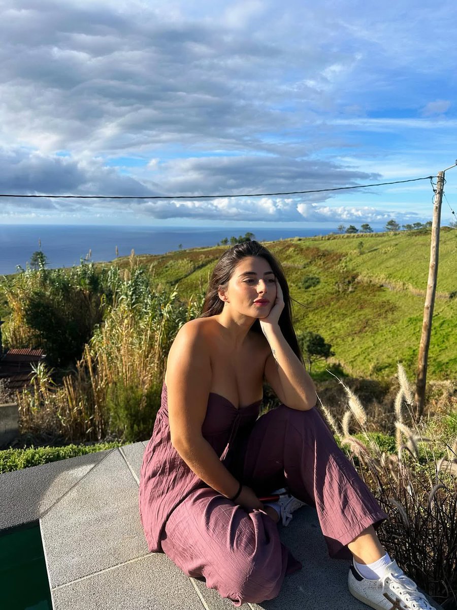 MiguelMartinho7's tweet photo. Faz hoje 28 anos a uma das mulheres mais lindas, se não a mulher mais linda da casa no Big Brother. Parabéns Lisa! 🎉
#TeamLisa https://t.co/pZzDtB2OIu