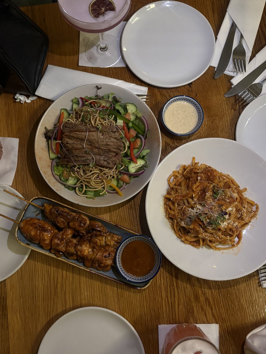 Busi Ngcobo tweet media