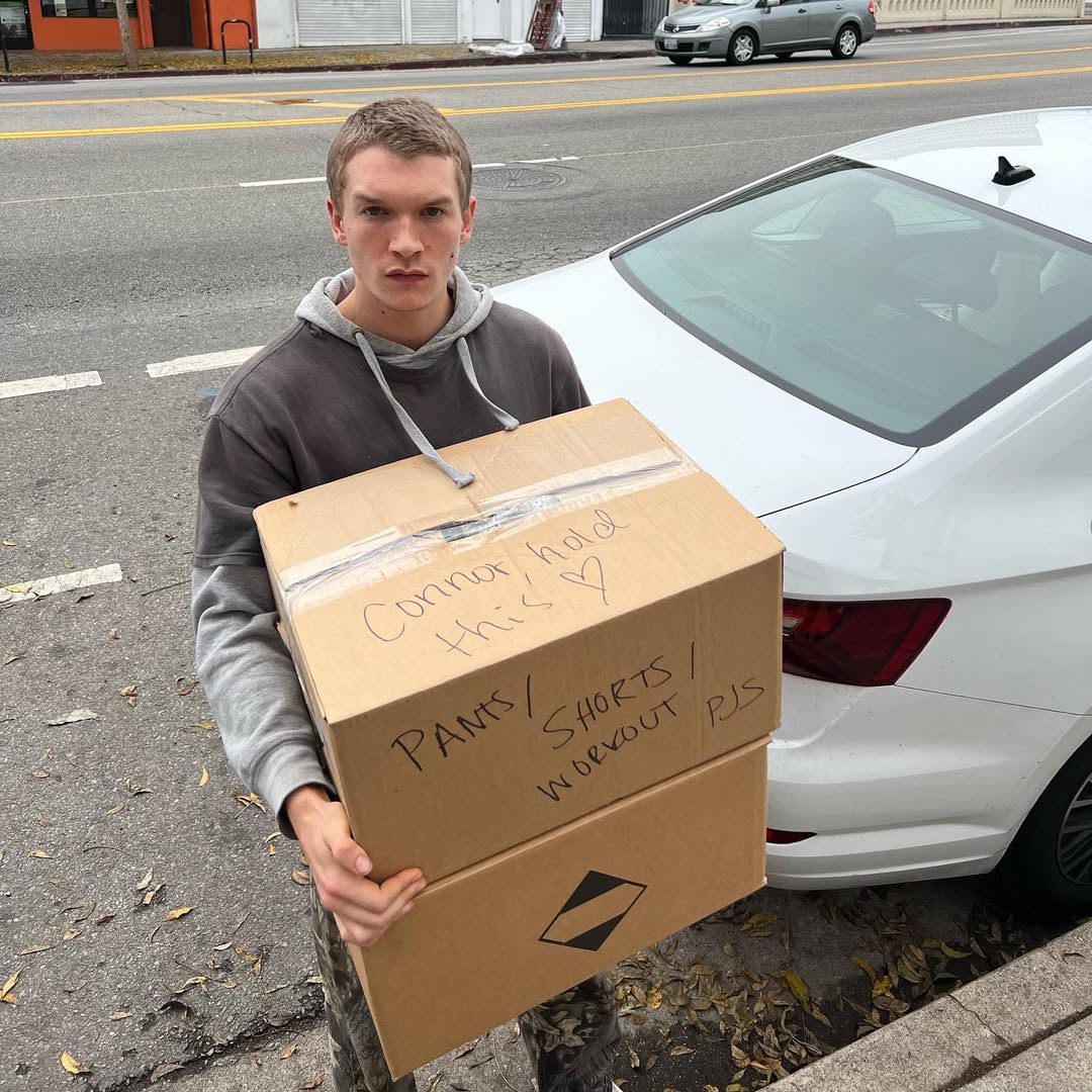 rozanovski's tweet image. desperately need to be his friend