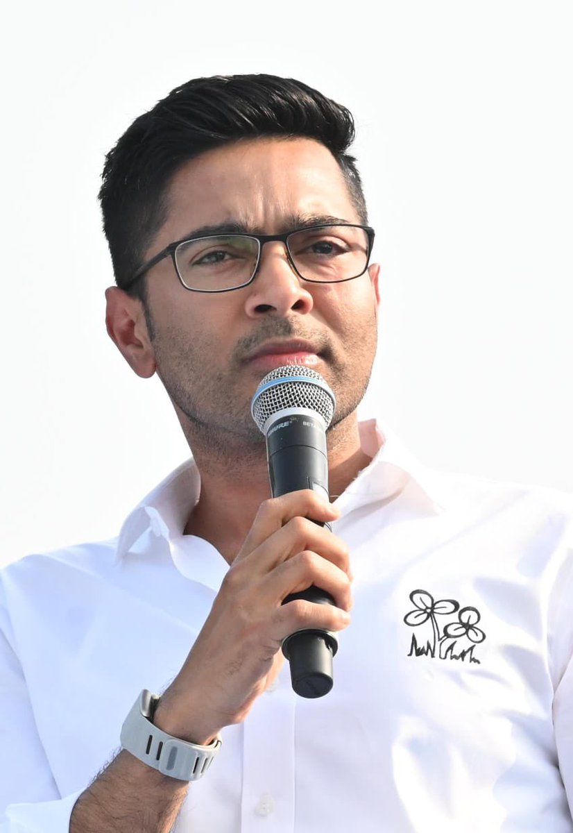 The overwhelming support witnessed at the Rana Sankalp Sabha in Barasat today reflected a collective determination to put an end to Bangla-Birodhi forces. Shri <a href="/abhishekaitc/">Abhishek Banerjee</a> delivered a clear and decisive message.

The people of Bengal are united, alert, and ready to defeat them