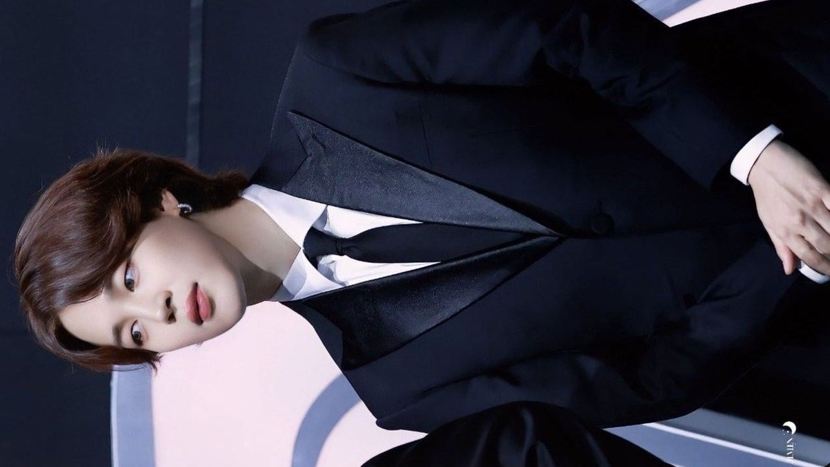 jmnmist's tweet image. jimin in black suits is my roman empire