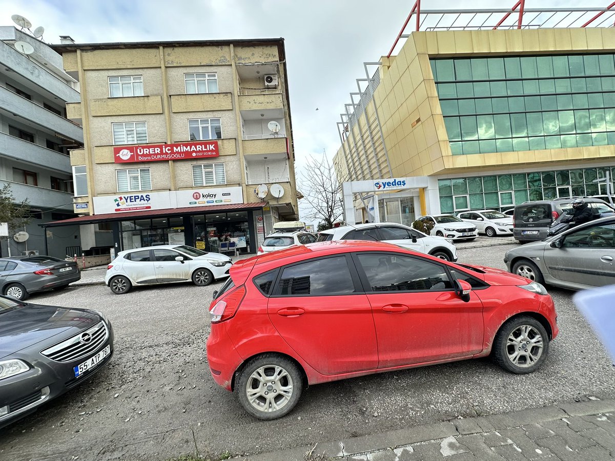 mediiim's tweet photo. Kocaman binanız var,Abonelik için 8çalışan https://t.co/IqYfVCfjReşvurum var dediğimde BAYİ’ye neden yönlendiriliyorum?Personel yana git demek için varsa,neden o kdr eleman var?Bayi de kartla ödersek 95tl komisyon alıyor neden bayiye yalandan yere para veriyoruz!?
@yepaselektrik https://t.co/8HkKI8m7cG