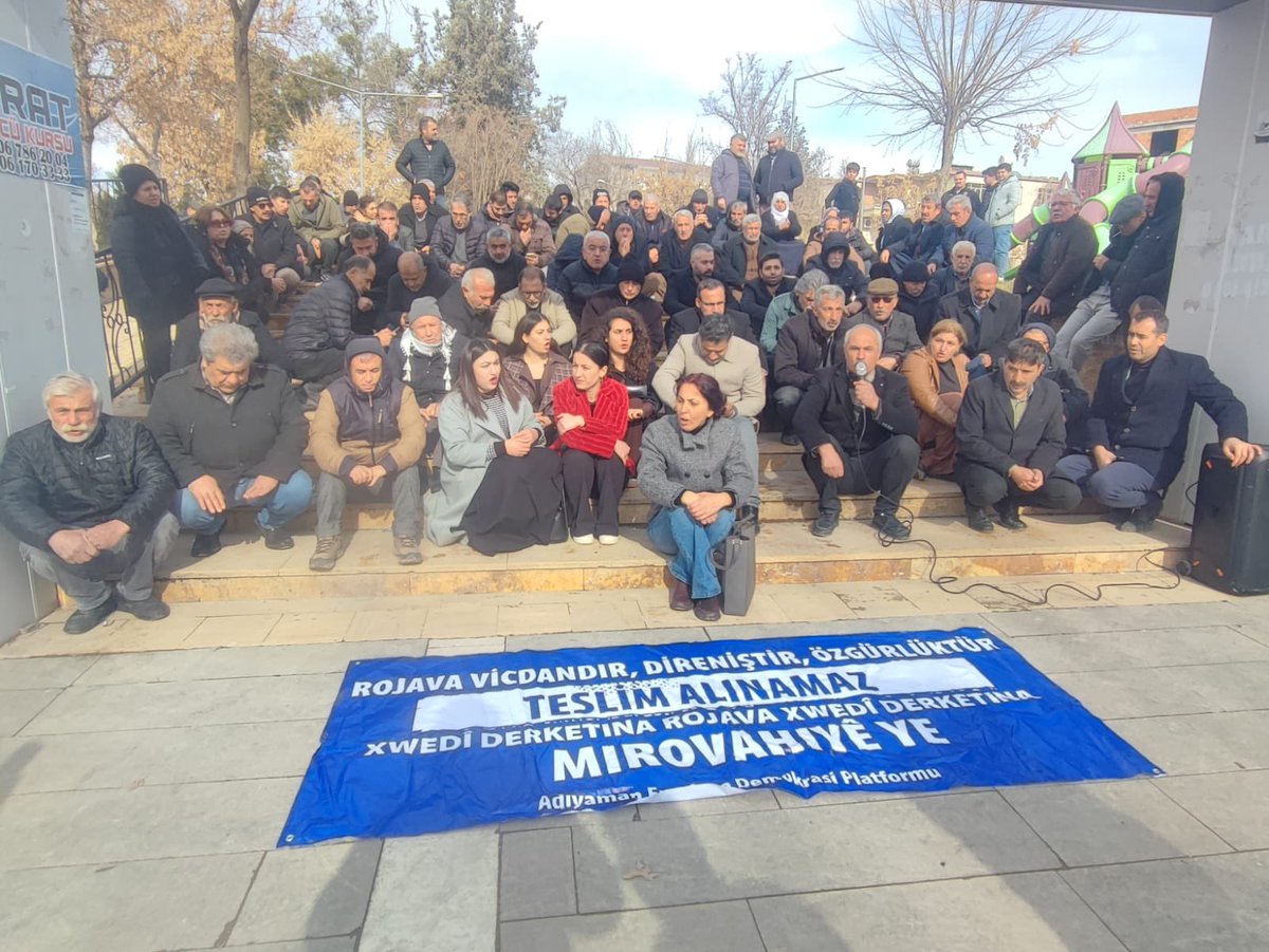 DEM Parti Adıyaman İl Örgütü olarak Rojava’ya yönelik saldırılara karşı alanlardaydık. Halkların iradesini ve demokratik kazanımları hedef alan bu savaş politikalarını kabul etmiyoruz.
Rojava yalnız değildir! Saldırılar durdurulsun.
#Rojava #RojavaHalkıYalnızDeğildir