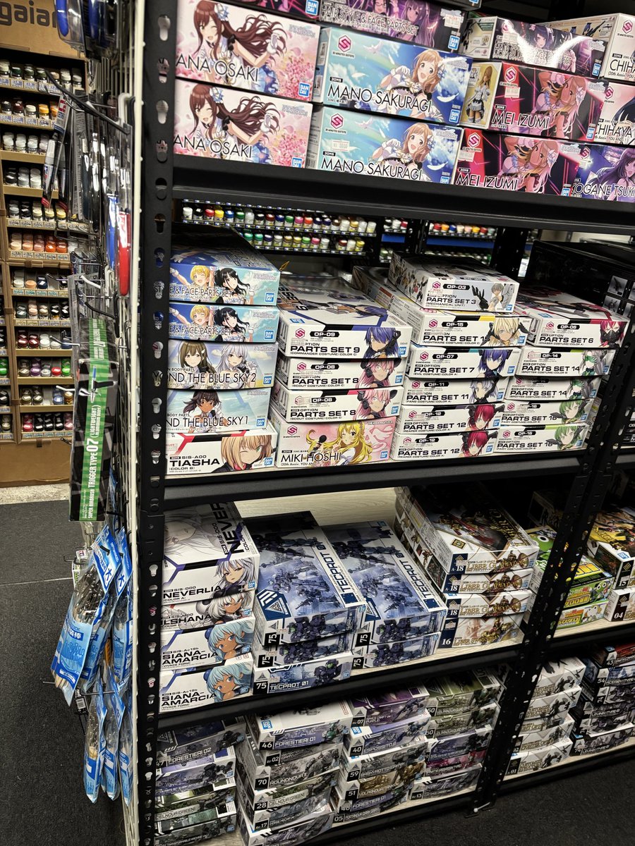 本日も一日、ありがとうございました😊 明日は入荷日になります🙇 何が