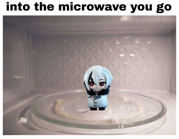 DailyMiniFatui's tweet image. sorry she's getting microwaved today