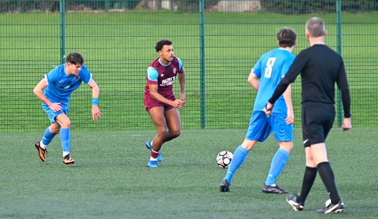 Shropshire Premier League action <a href="/UpnComersMensFC/">SUAC FC</a> v <a href="/DawleyTownFC/">Dawley Town FC</a> 📸⚽