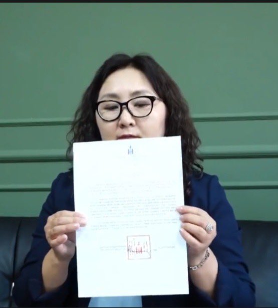 Гөлөг төөрүүлсэн тушаал гаргажээ🔄👇

НОЦТОЙ МЭДЭЭ‼️‼️

"Дубайн аялагчид" чөлөөлөгдсөн үү🌴💰⁉️

Нийслэлийн 9 дүүргийн Татварын хэлтсийн дарга нар, Нийслэлийн татварын даргынхаа хамтаар ажлын цагаар Дубай руу аялсан нь олны шүүмжлэлийг дагуулж, улмаар  Татварын ерөнхий газрын