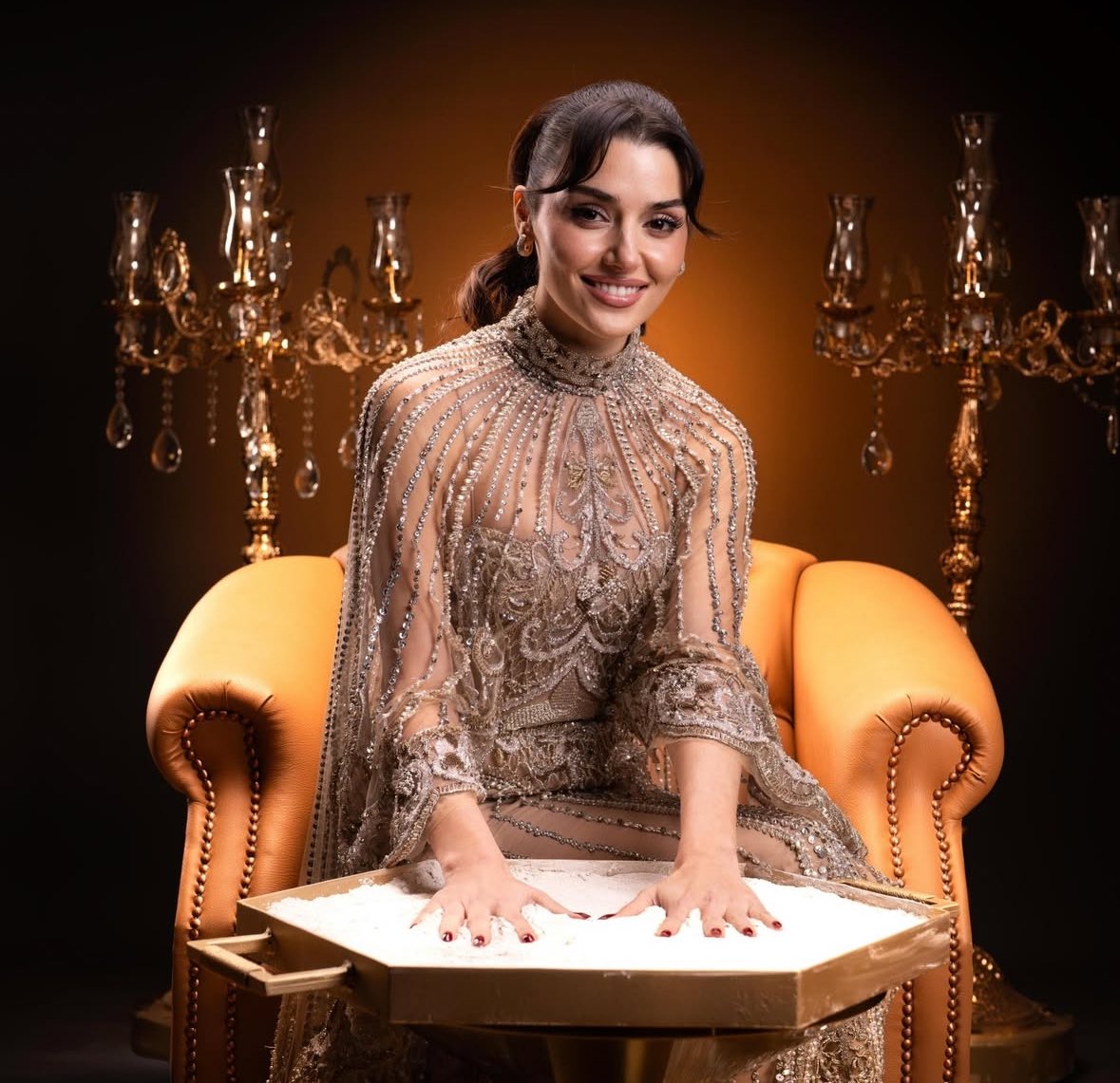 Daily Hande Erçel tweet media