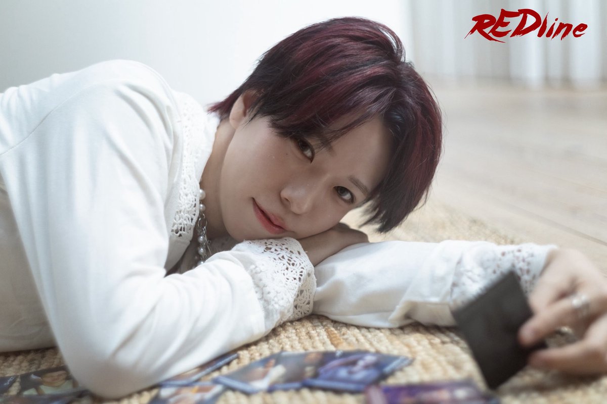 I1IT_official's tweet photo. I1IT 5th Single 'RED line'
🤍 Consept Photo #3 
#Y #ワイ #와이  

➼ 2026.02.03 9PM (JST)

#5th_Single
#REDline #COMEBACK
#I1IT #アイウォニット #아이원잇 https://t.co/MphnrwARnz