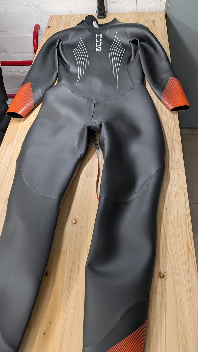 Zipforge's tweet image. Clean install at Zipforge! 🛠️
This HUUB suit got: • 2 discreet nipple zippers • 1 smooth groin zipper
Invisible finish with protective underlays &amp;amp; seamless bonding. Sleek, functional, and safe. 🏊‍♂️
DM for your own invisible upgrade!
#zipforge #huub #wetsuit #triathlon