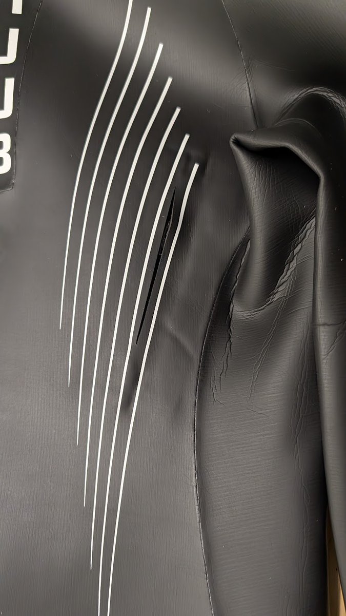 Zipforge's tweet image. Clean install at Zipforge! 🛠️
This HUUB suit got: • 2 discreet nipple zippers • 1 smooth groin zipper
Invisible finish with protective underlays &amp;amp; seamless bonding. Sleek, functional, and safe. 🏊‍♂️
DM for your own invisible upgrade!
#zipforge #huub #wetsuit #triathlon