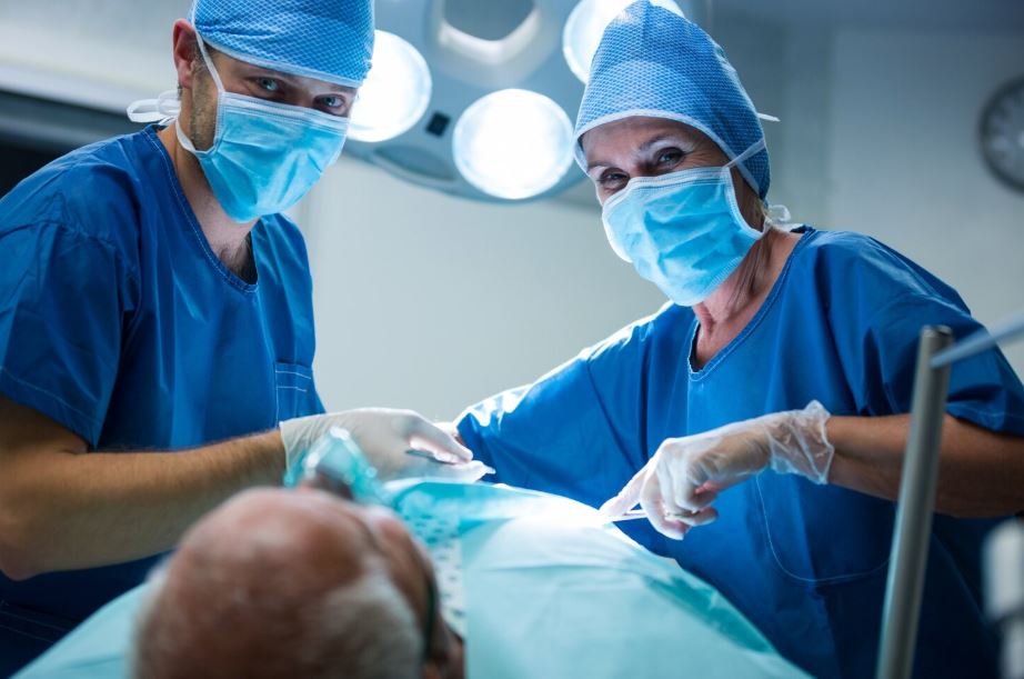 Nuestro centro consolida su experiencia en cirugía de #hernia con alrededor de 600 intervenciones al año, lo que refleja la elevada prevalencia de esta patología y la integración de su tratamiento dentro de nuestra práctica asistencial f.mtr.cool/ymoewsdesa