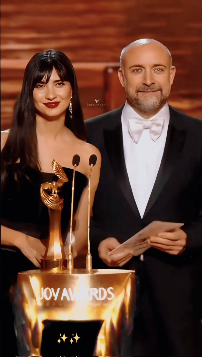 King &amp; Queen 👑 
#TubaBüyüküstün 
#HalitErgenç