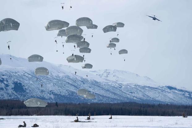 MalcolmNance's tweet image. #Greenland  ALERT: Multiple news sources in DC and Alaska are reporting the 11th Airborne Brigade has alerted two battalions, 1,500 troops, to be ready to move to "Minnesota."  This is a really bad attempt at Strategic Deception.

I warned several times this year that alerting…