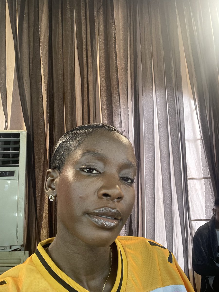 Brownslimgirl_'s tweet photo. Taking a chance and quoting your post from a few days ago 👀 hope I’m right on time.🥹
Shooting my shot on a business day 💼✨
Wishing you a blessed week . I’d love to explore a high-fashion collaboration with you. https://t.co/nVEvMcOvqf